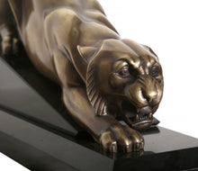 Panthère à l'affût