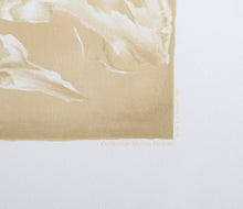 Femme a la Robe, Blanche Couronee de Fleurs