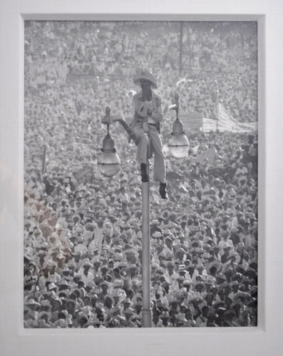 El Quijote de la Farola Black and White | Alberto Korda,{{product.type}}