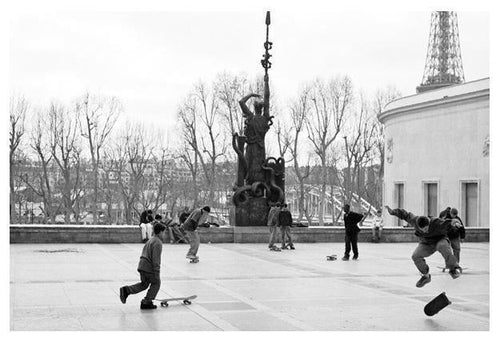 Musee d'Art Moderne de la Ville de Paris II Black and White | Lauren Bilanko,{{product.type}}