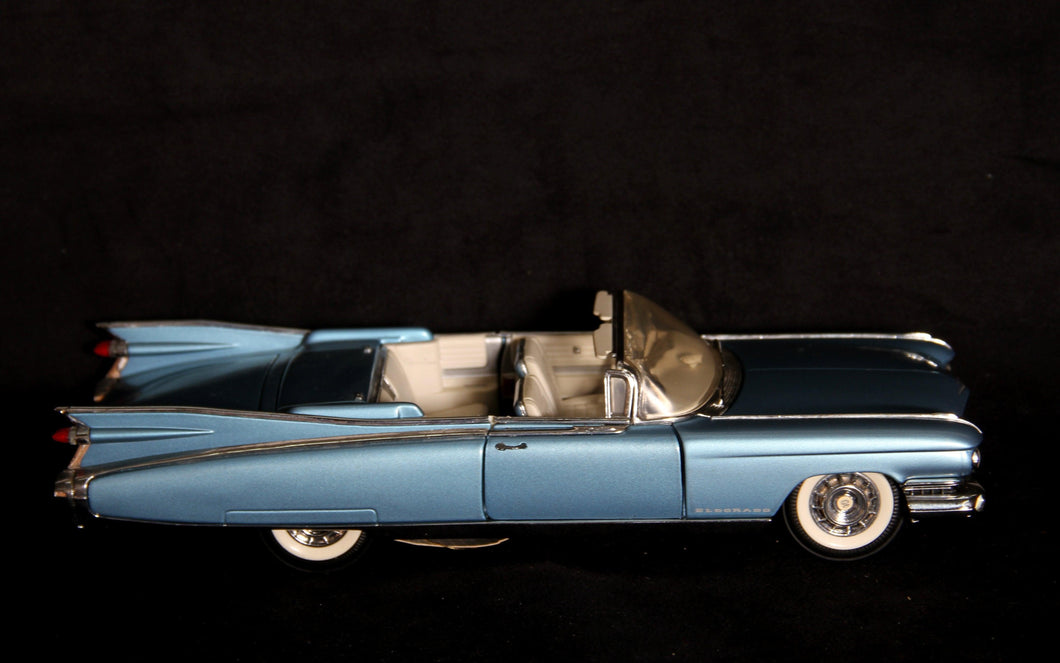 Precision Models: 1959 Cadillac Eldorado Biarritz Objects | The Franklin Mint,{{product.type}}