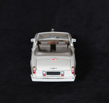 Precision Models: '92 Rolls Royce Corniche IV Objects | The Franklin Mint,{{product.type}}